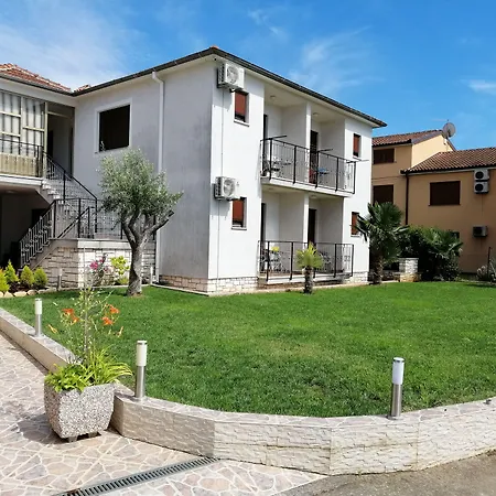 Viktor And 게스트하우스 로비니