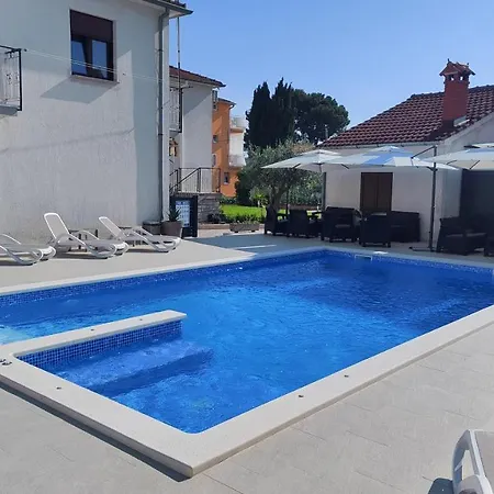 Guest house Viktor And
