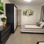 Casa de hóspedes Viktor And 3*